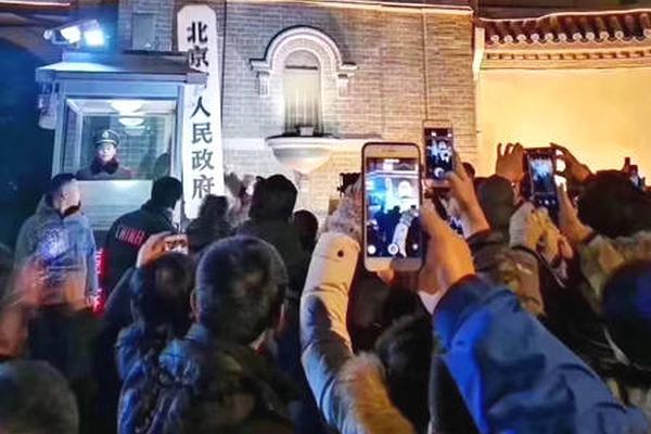 泰安400一晚服务是真的吗(涿鹿县),泰安有服务的酒店