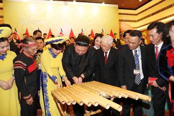 重庆站街在哪里多(德钦县),重庆火车站小巷子